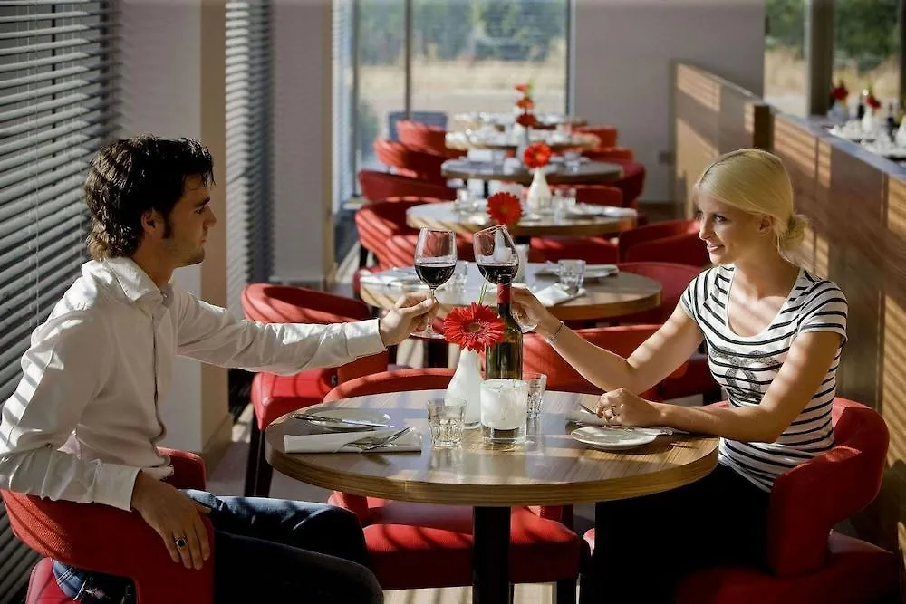 Van Der Valk Hotel Duesseldorf 4*, Ντίσελντορφ